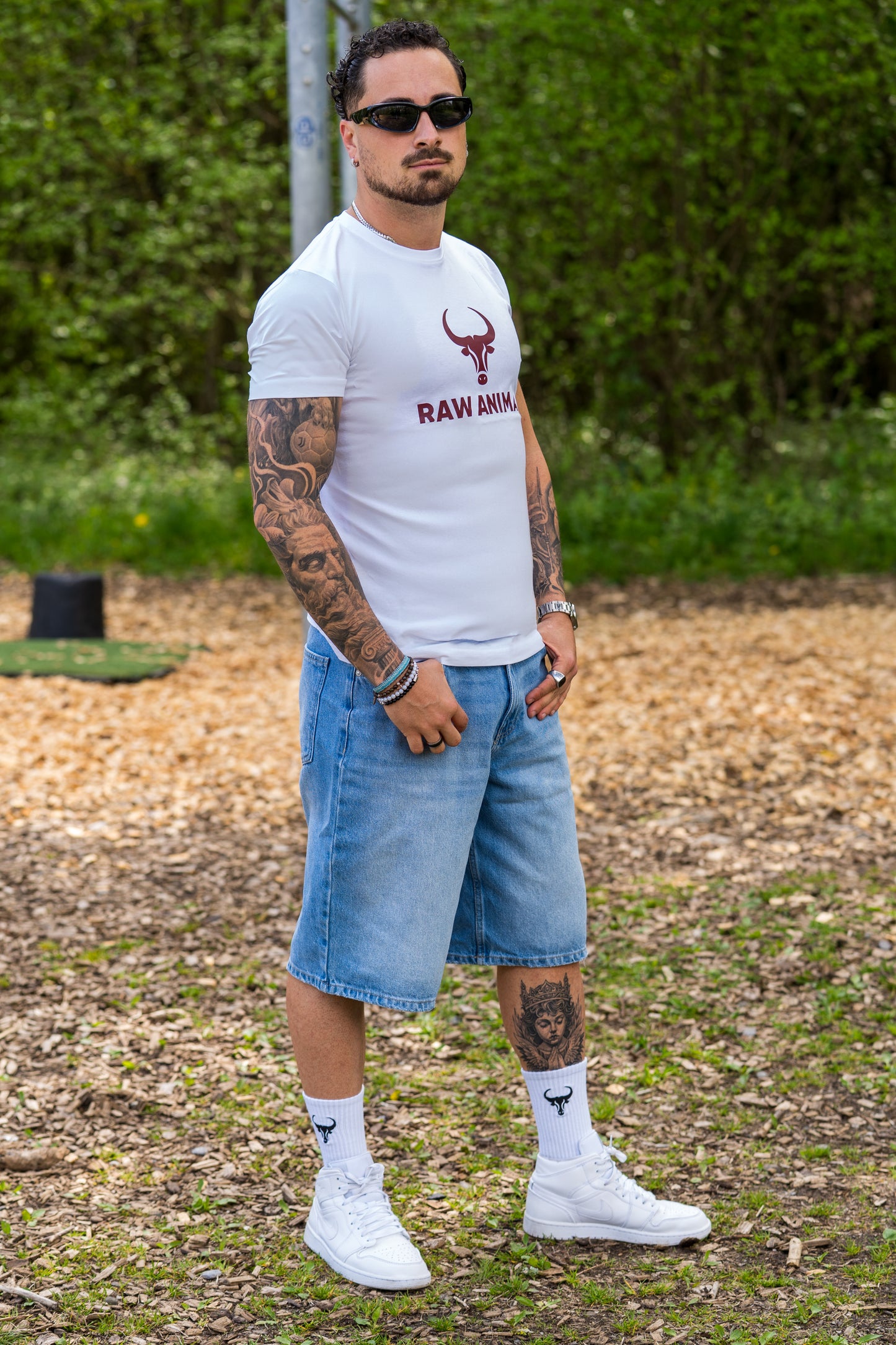 La Camiseta Raw Animal en Blanco Clásico